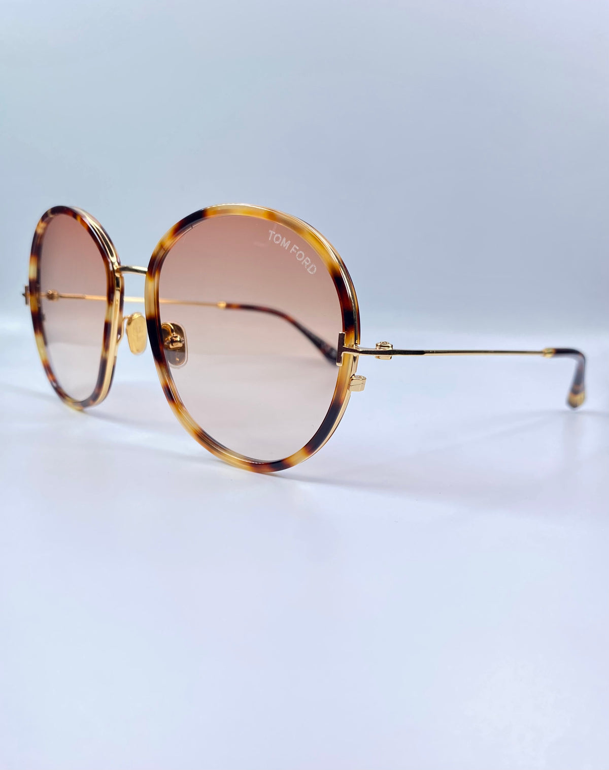 Tom Ford - Model FT0946